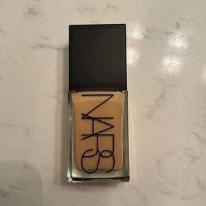 NARS Light Reflecting Foundation BNIB Light 4.5 Vienna